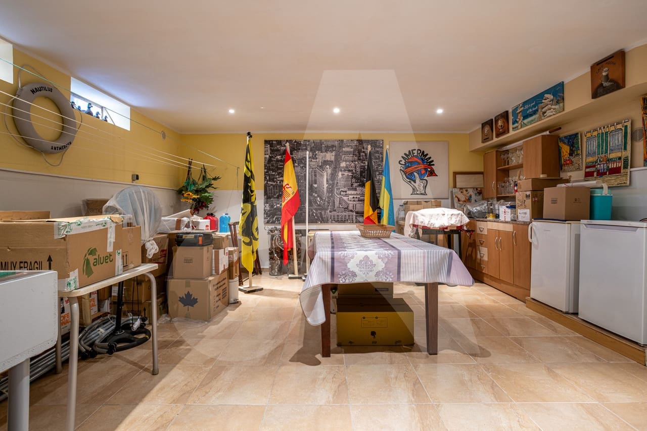 3 slaapkamer Villa te koop in Guardamar del Segura met zwembad - € 255.000 (Ref: 9346793)