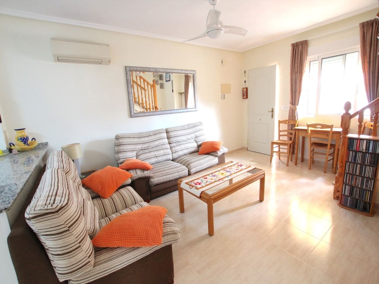 3 quarto Casa em Banda para venda em Villamartin - 215 000 € (Ref: 9346808)