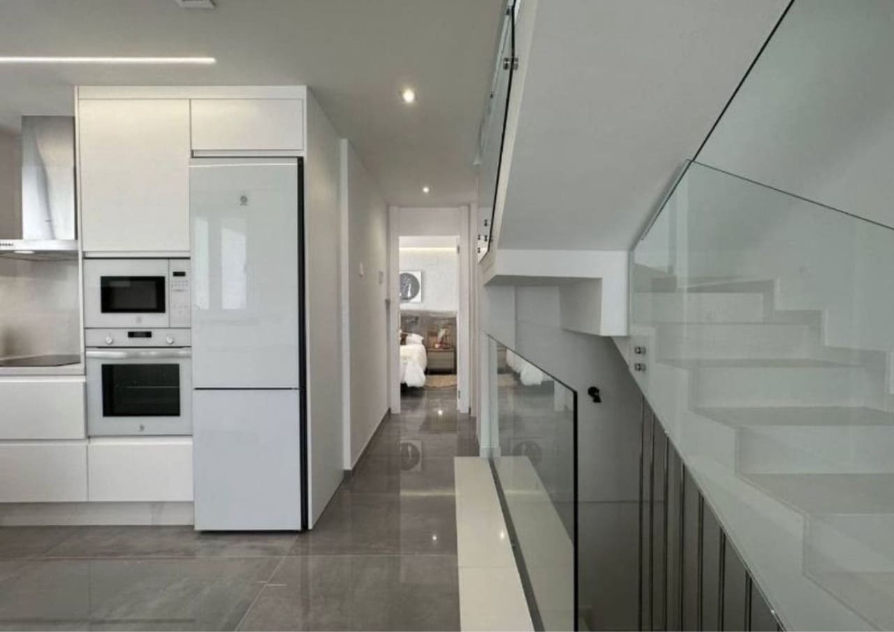 3 soveværelse Byhus til salg i Torrevieja - € 690.000 (Ref: 9348966)