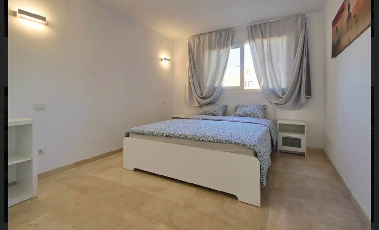 Apartamento de 3 habitaciones en Torrevieja en venta - 435.750 € (Ref: 9348974)