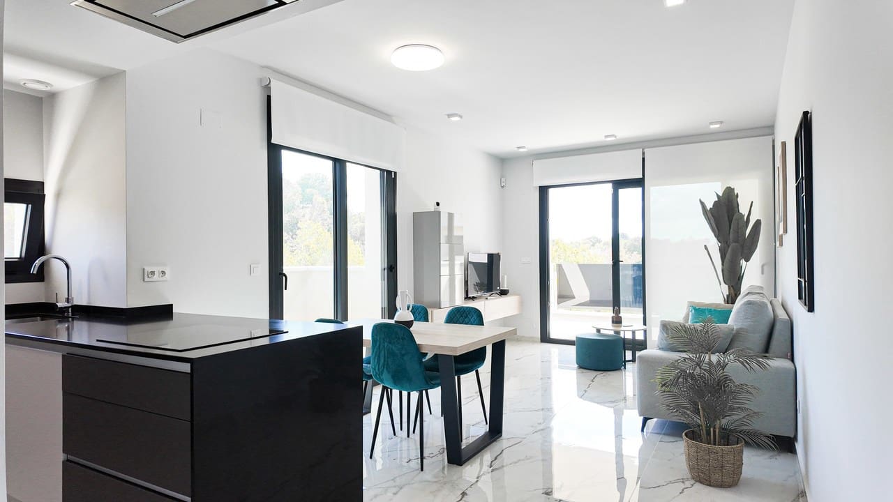 2 bedroom Apartment for sale in Orihuela Costa - € 299,900 (Ref: 9348983)