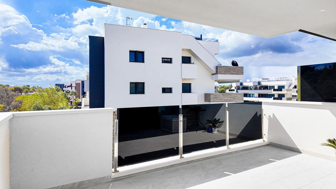 2 bedroom Apartment for sale in Orihuela Costa - € 299,900 (Ref: 9348983)