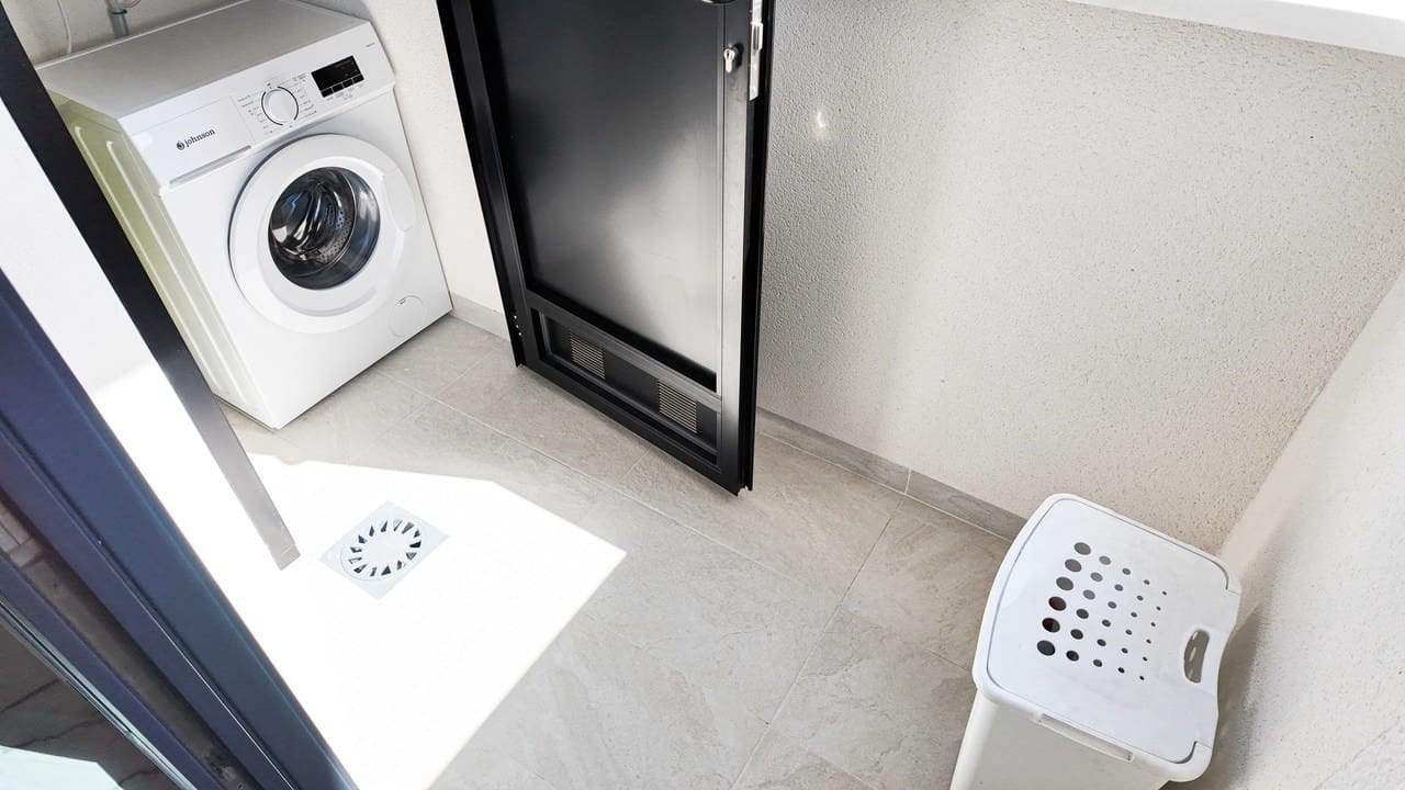 2 bedroom Apartment for sale in Orihuela Costa - € 299,900 (Ref: 9348983)