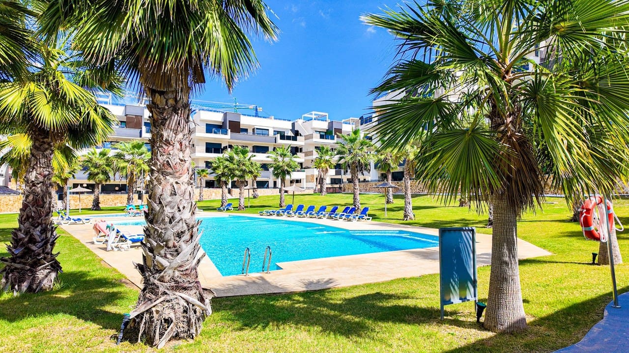 2 bedroom Apartment for sale in Orihuela Costa - € 299,900 (Ref: 9348983)