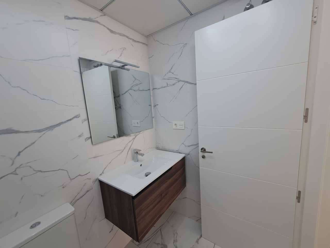 3 bedroom Apartment for sale in Torrevieja - € 295,000 (Ref: 9348985)