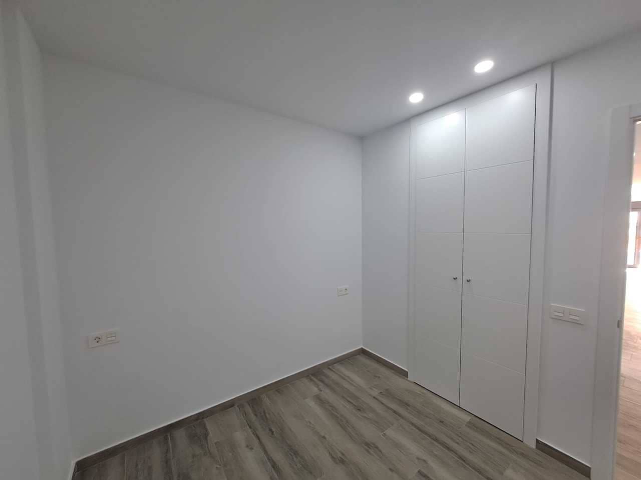 3 bedroom Apartment for sale in Torrevieja - € 295,000 (Ref: 9348985)