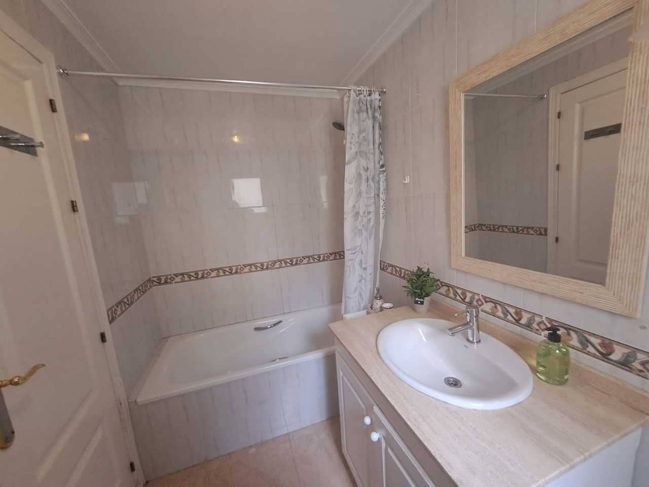 2 bedroom Townhouse for sale in Orihuela Costa - € 228,000 (Ref: 9348989)