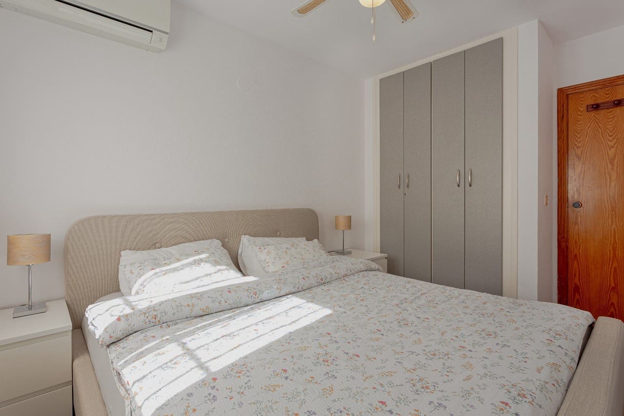 3 bedroom Villa for sale in Orihuela Costa - € 319,000 (Ref: 9348990)