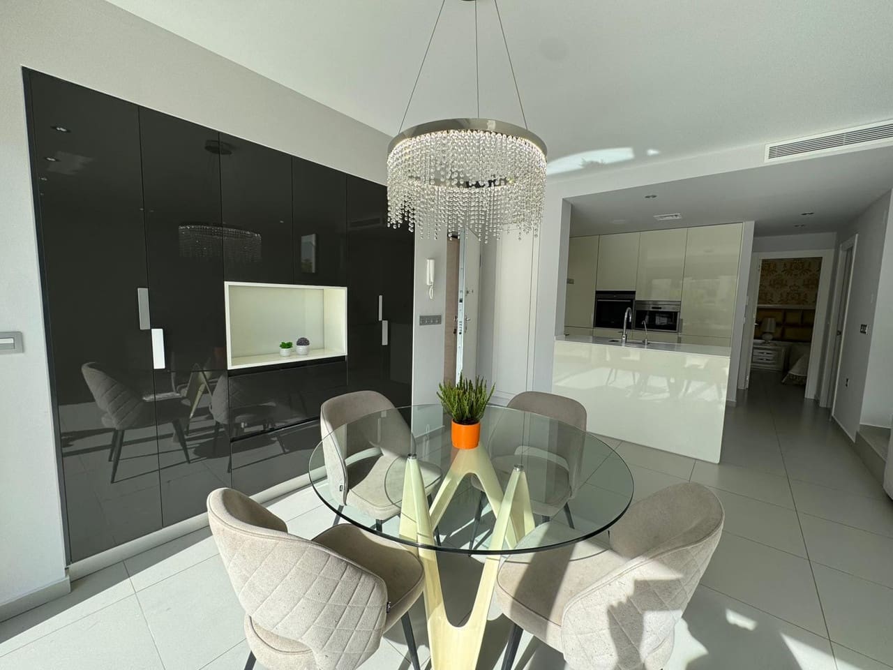 3 makuuhuone Huvila myytävänä paikassa Ciudad Quesada mukana uima-altaan - 459 000 € (Ref: 9348991)