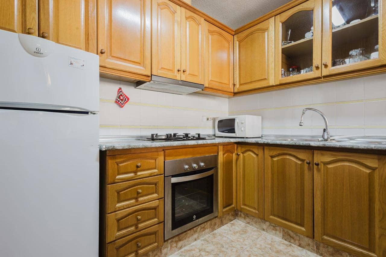 Apartamento de 2 habitaciones en Torrevieja en venta - 149.500 € (Ref: 9353146)
