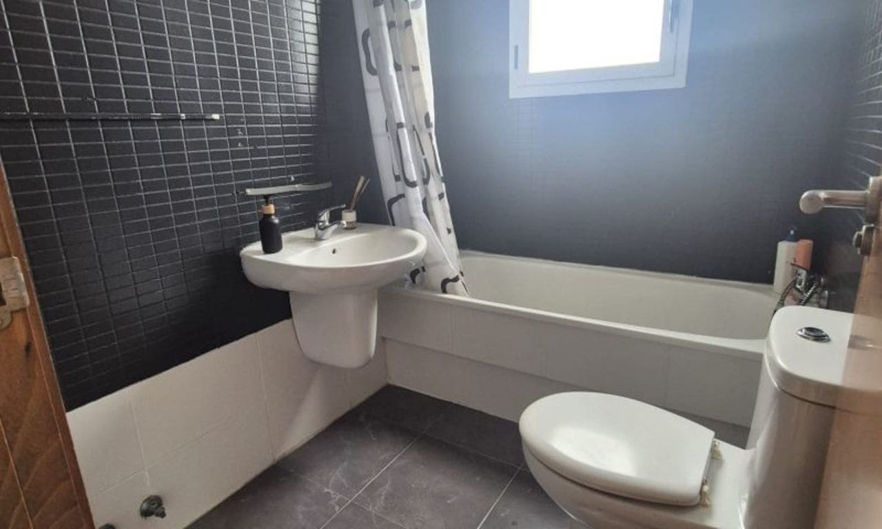 Apartamento de 2 habitaciones en Torrevieja en venta - 142.995 € (Ref: 9353151)