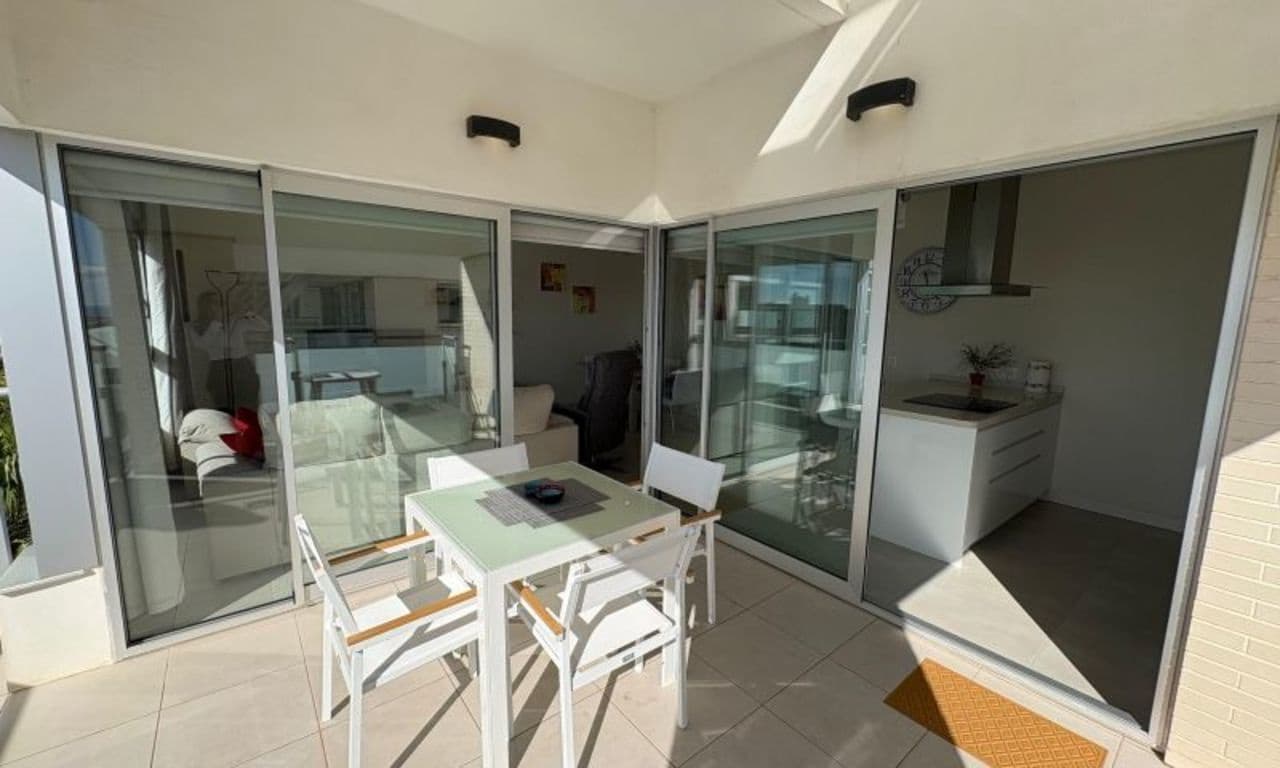 Apartamento de 2 habitaciones en Orihuela Costa en venta - 269.000 € (Ref: 9353156)