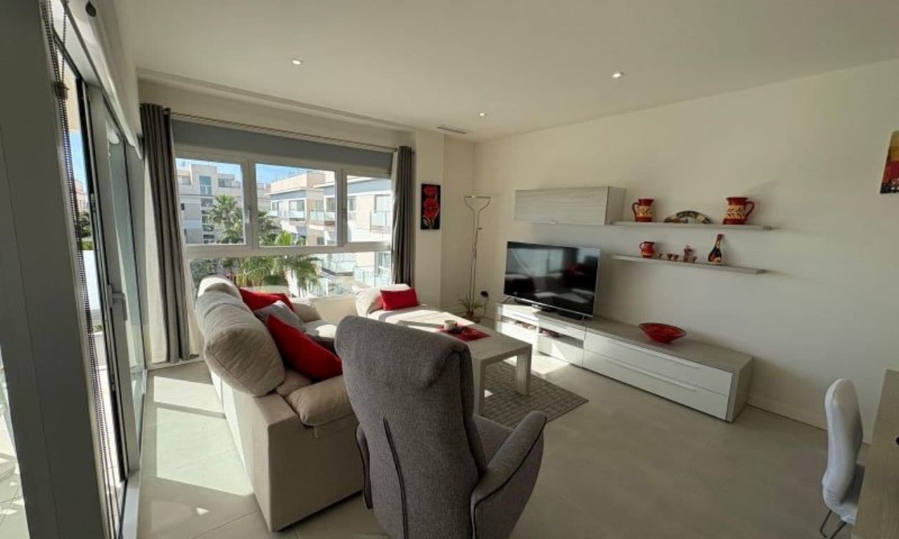 Apartamento de 2 habitaciones en Orihuela Costa en venta - 269.000 € (Ref: 9353156)