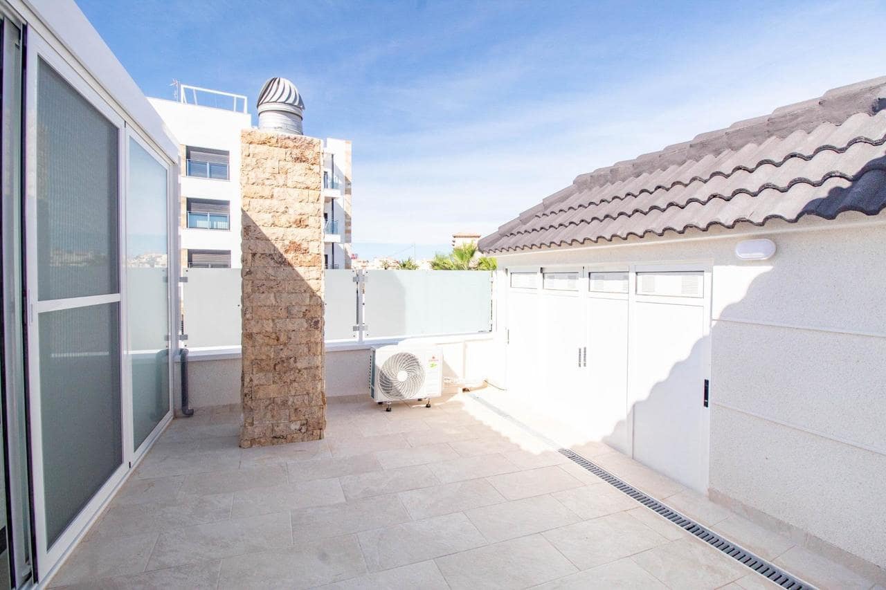 Casa de 4 habitaciones en Orihuela Costa en venta con piscina - 360.000 € (Ref: 9355495)