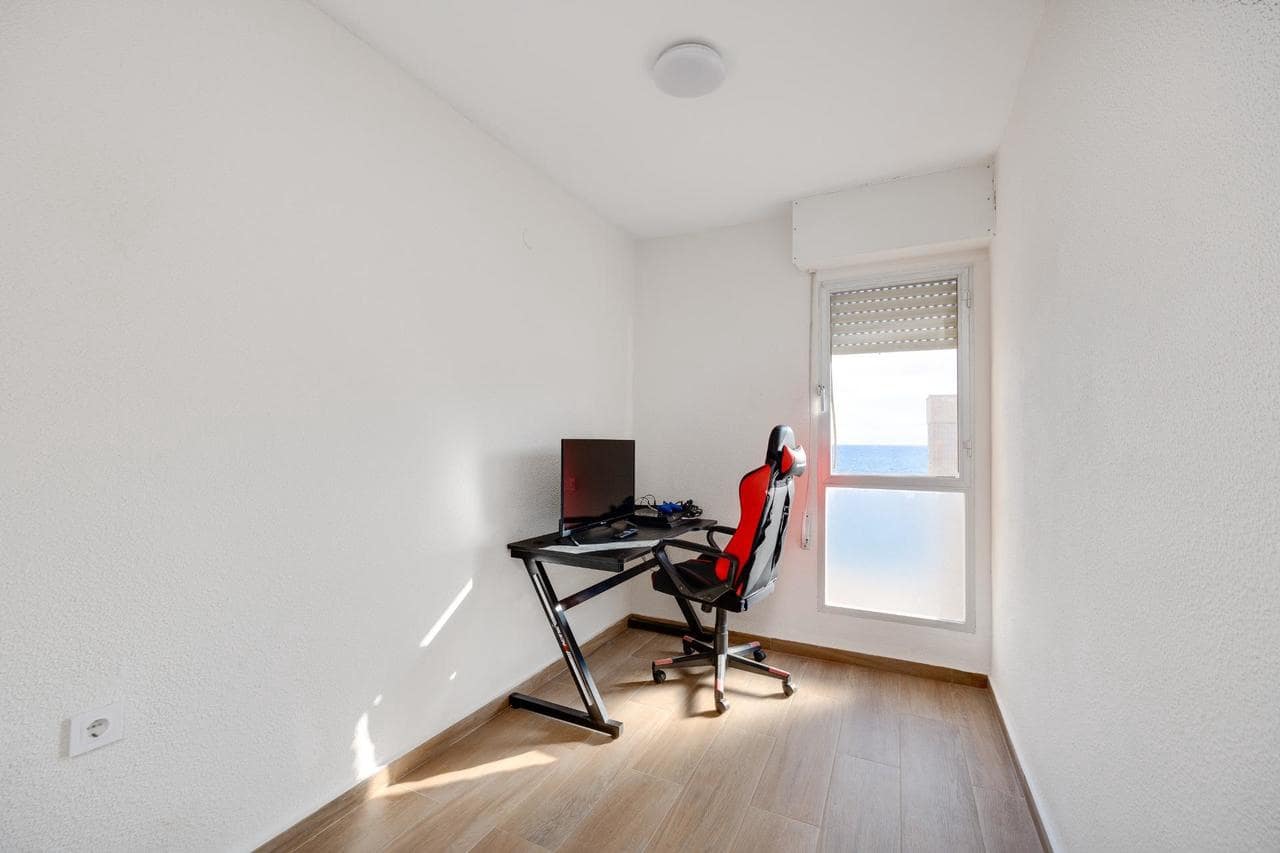 2 makuuhuone Huoneisto myytävänä paikassa Torrevieja - 214 900 € (Ref: 9355500)