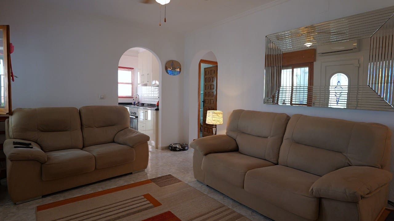 2 bedroom Villa for sale in Torrevieja - € 229,000 (Ref: 9355501)