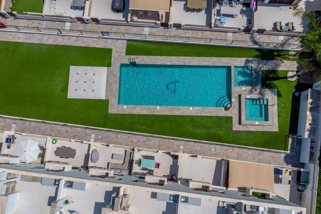 3 soveværelse Byhus til salg i Torrevieja med swimmingpool garage - € 315.000 (Ref: 9356651)