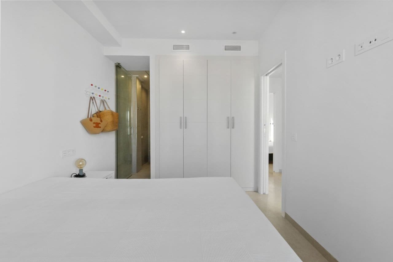 3 sypialnia Dom na sprzedaż w Villamartin z basenem garażem - 325 000 € (Ref: 9356652)