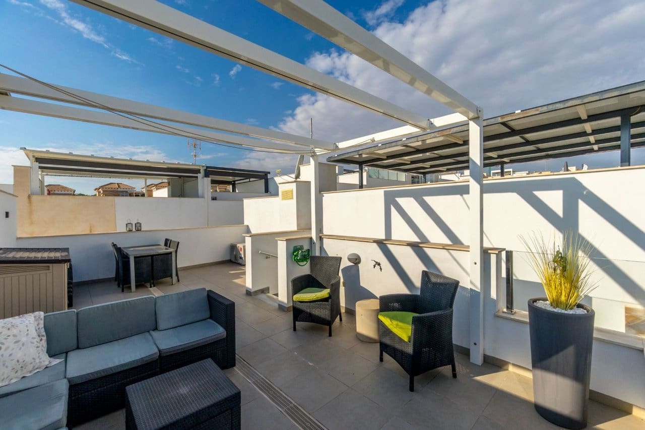 3 sypialnia Dom na sprzedaż w Villamartin z basenem garażem - 325 000 € (Ref: 9356652)