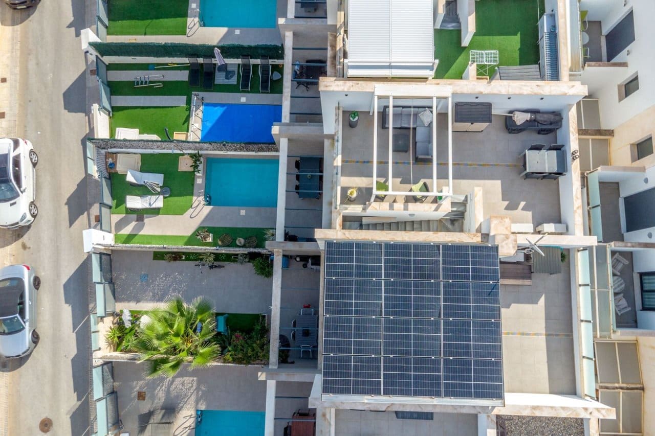 3 sypialnia Dom na sprzedaż w Villamartin z basenem garażem - 325 000 € (Ref: 9356652)