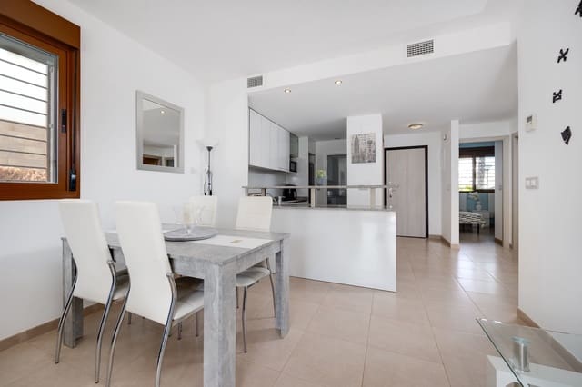 2 soverom Leilighet til salgs i Cabo Roig, Orihuela med svømmebasseng garasje - € 229 950 (Ref: 9356658)