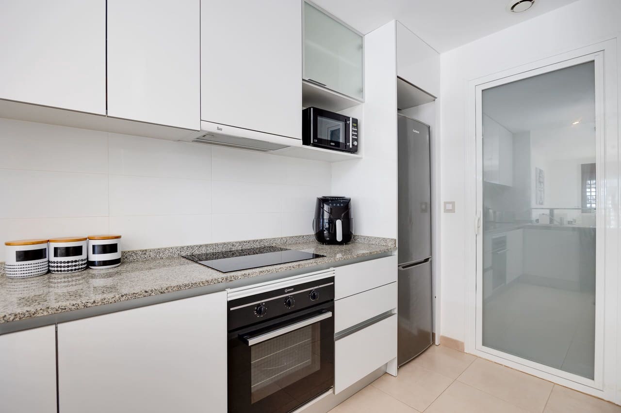 2 soverom Leilighet til salgs i Cabo Roig med svømmebasseng garasje - € 229 950 (Ref: 9356658)