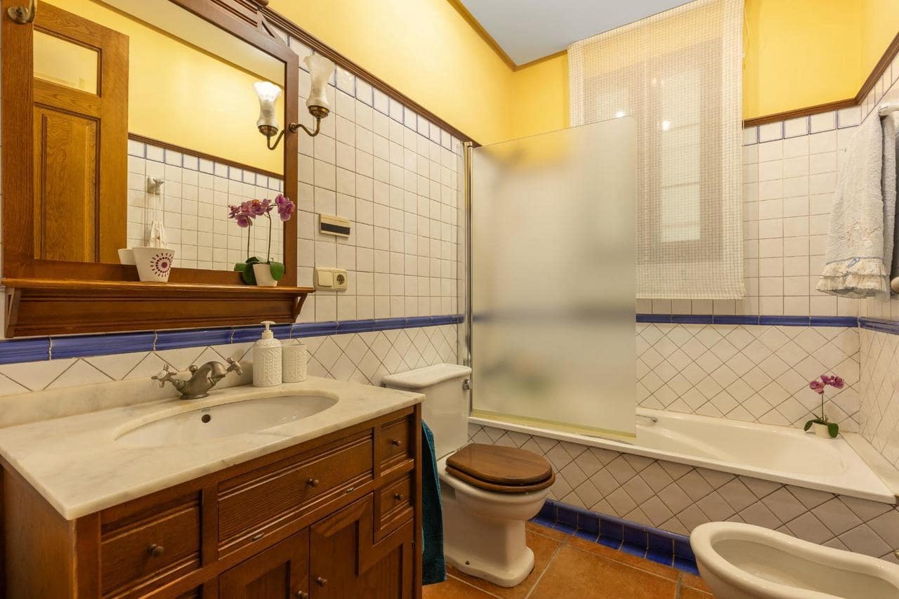 6 quarto Moradia para venda em Torrevieja com piscina - 2 490 000 € (Ref: 9356660)