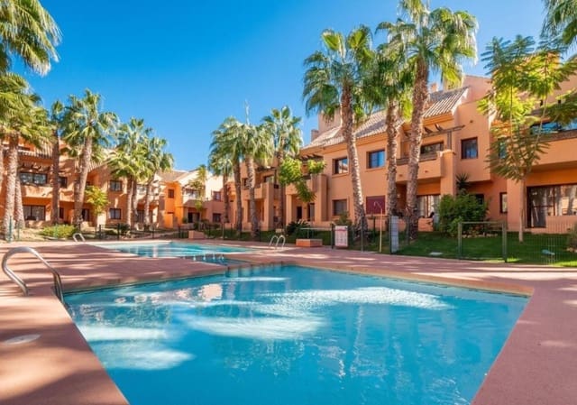 2 soveværelse Lejlighed til salg i Centro, Los Alcázares med swimmingpool - € 259.000 (Ref: 9356667)