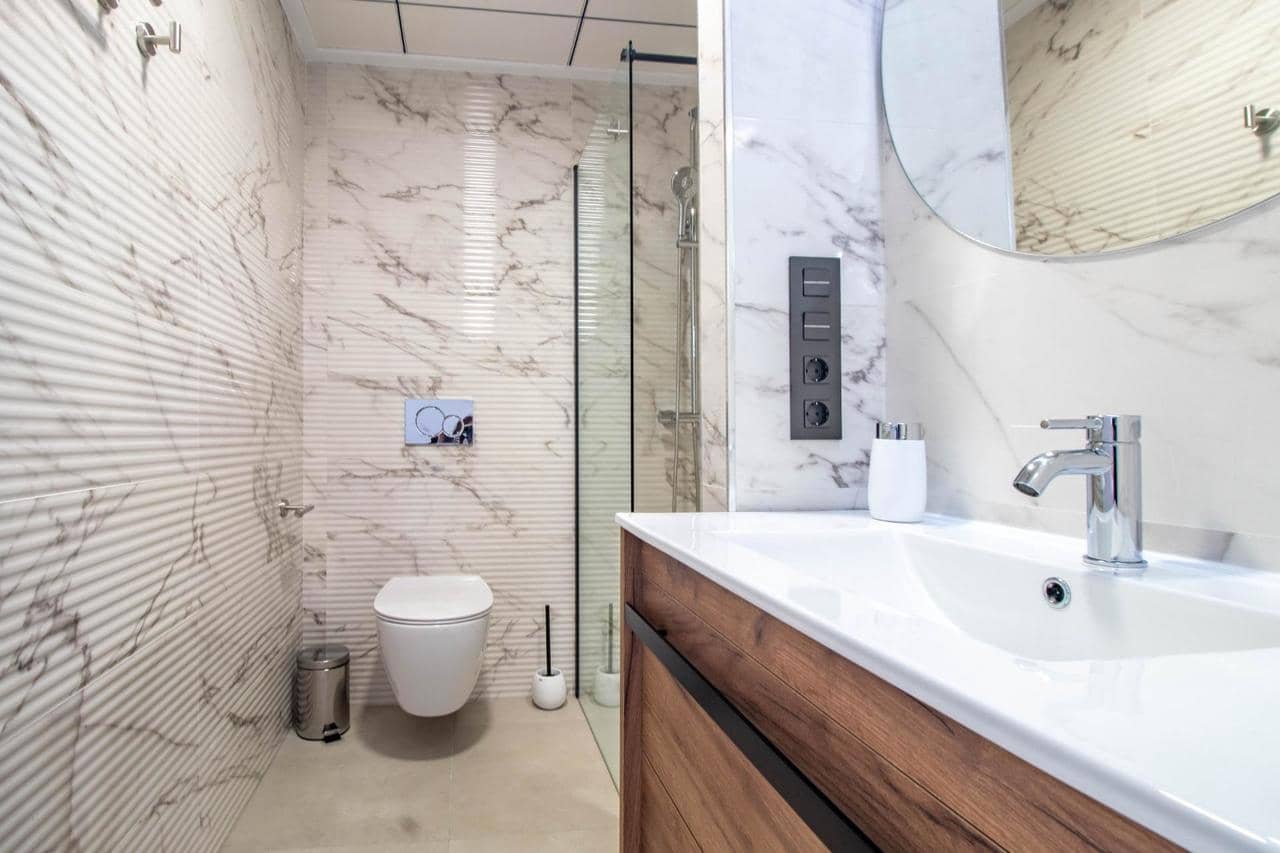 3 makuuhuone Huoneisto myytävänä paikassa Orihuela Costa mukana uima-altaan - 395 000 € (Ref: 9357070)