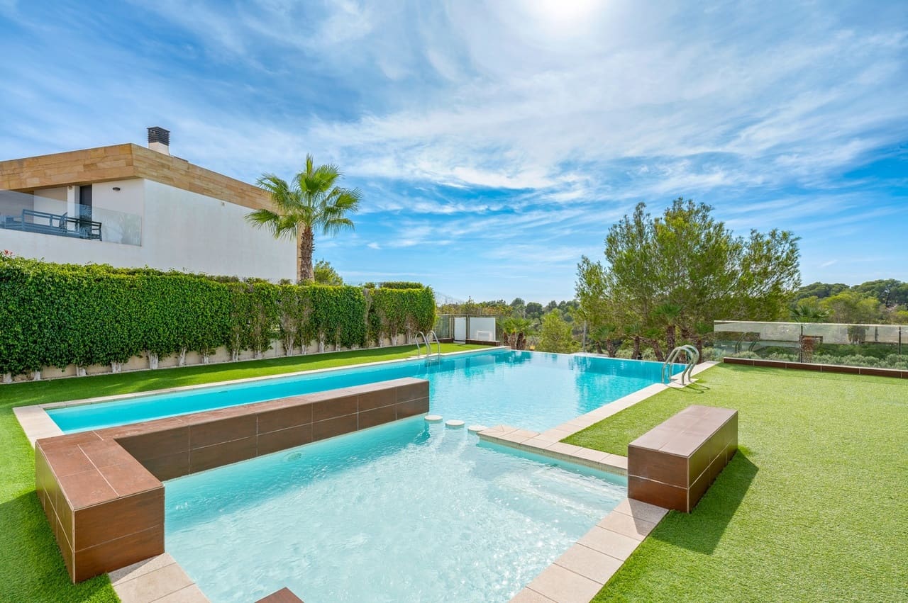 3 slaapkamer Villa te koop in Orihuela Costa - € 565.000 (Ref: 9361931)