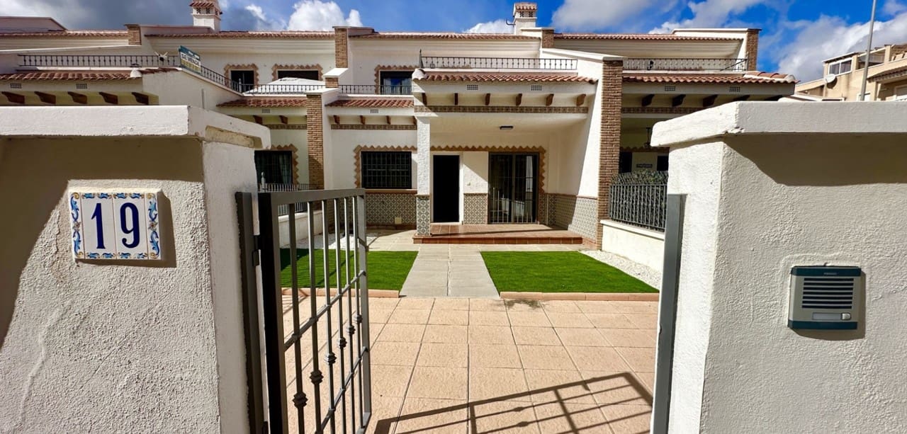3 quarto Casa em Banda para venda em San Miguel de Salinas - 229 000 € (Ref: 9366945)