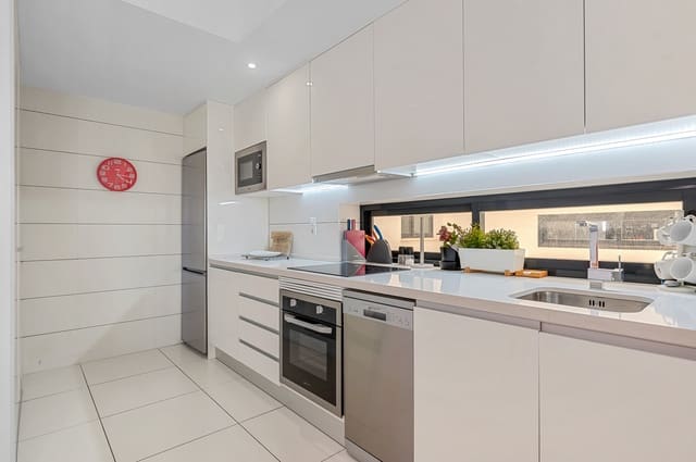 2 quarto Apartamento para venda em Villamartin, Orihuela com piscina garagem - 239 000 € (Ref: 9385102)