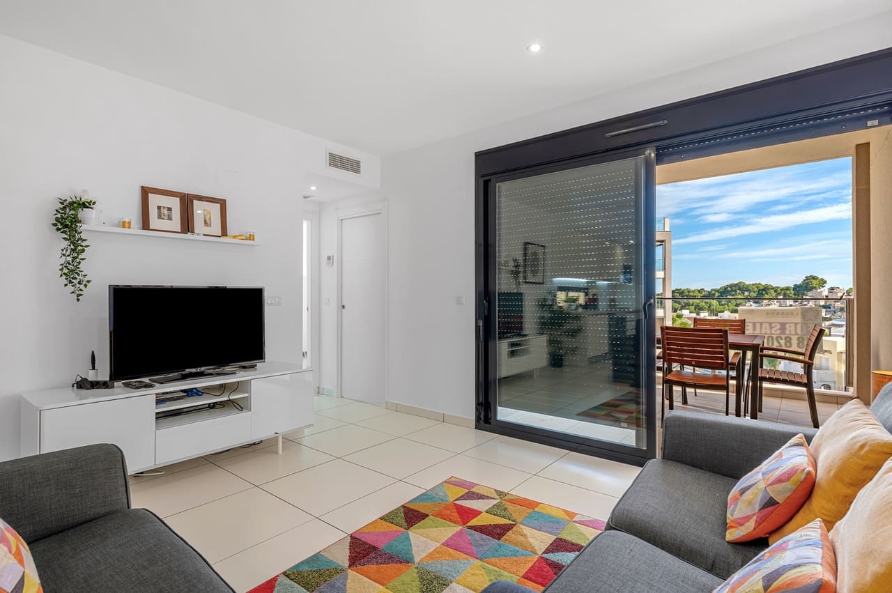 2 quarto Apartamento para venda em Villamartin com piscina garagem - 239 000 € (Ref: 9385102)