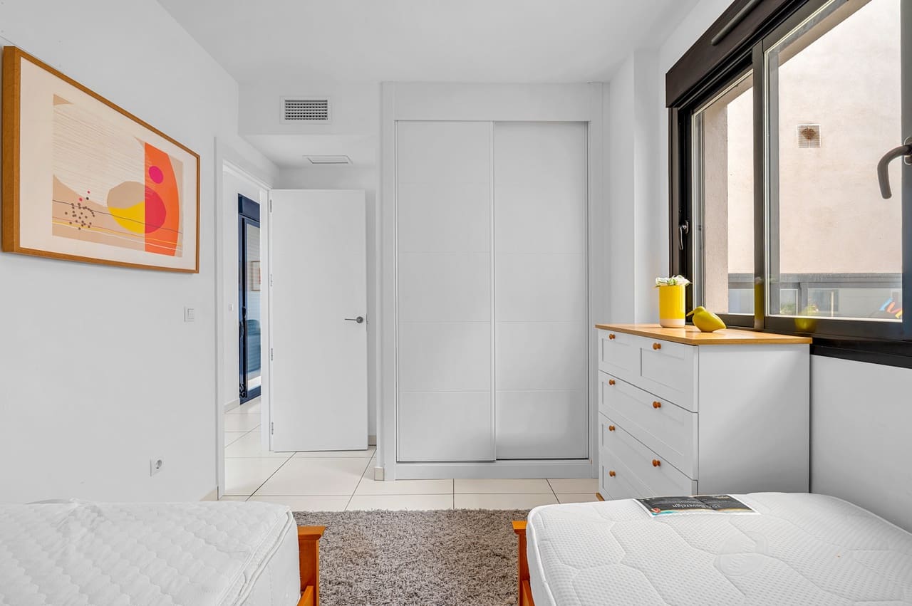 2 quarto Apartamento para venda em Villamartin com piscina garagem - 239 000 € (Ref: 9385102)