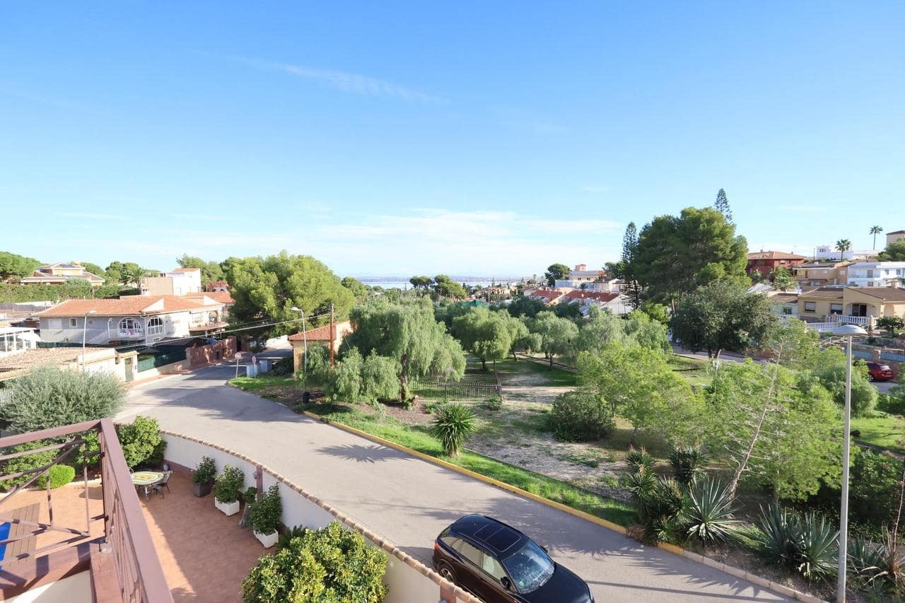 5 slaapkamer Villa te koop in Torrevieja - € 930.000 (Ref: 9387154)