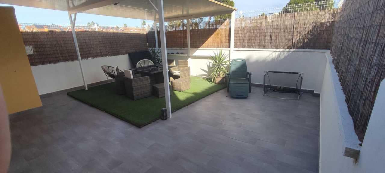 3 bedroom Townhouse for sale in Guardamar del Segura - € 214,900 (Ref: 9387159)