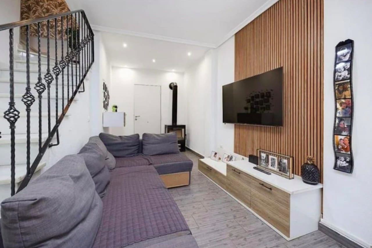 3 bedroom Townhouse for sale in Guardamar del Segura - € 214,900 (Ref: 9387159)