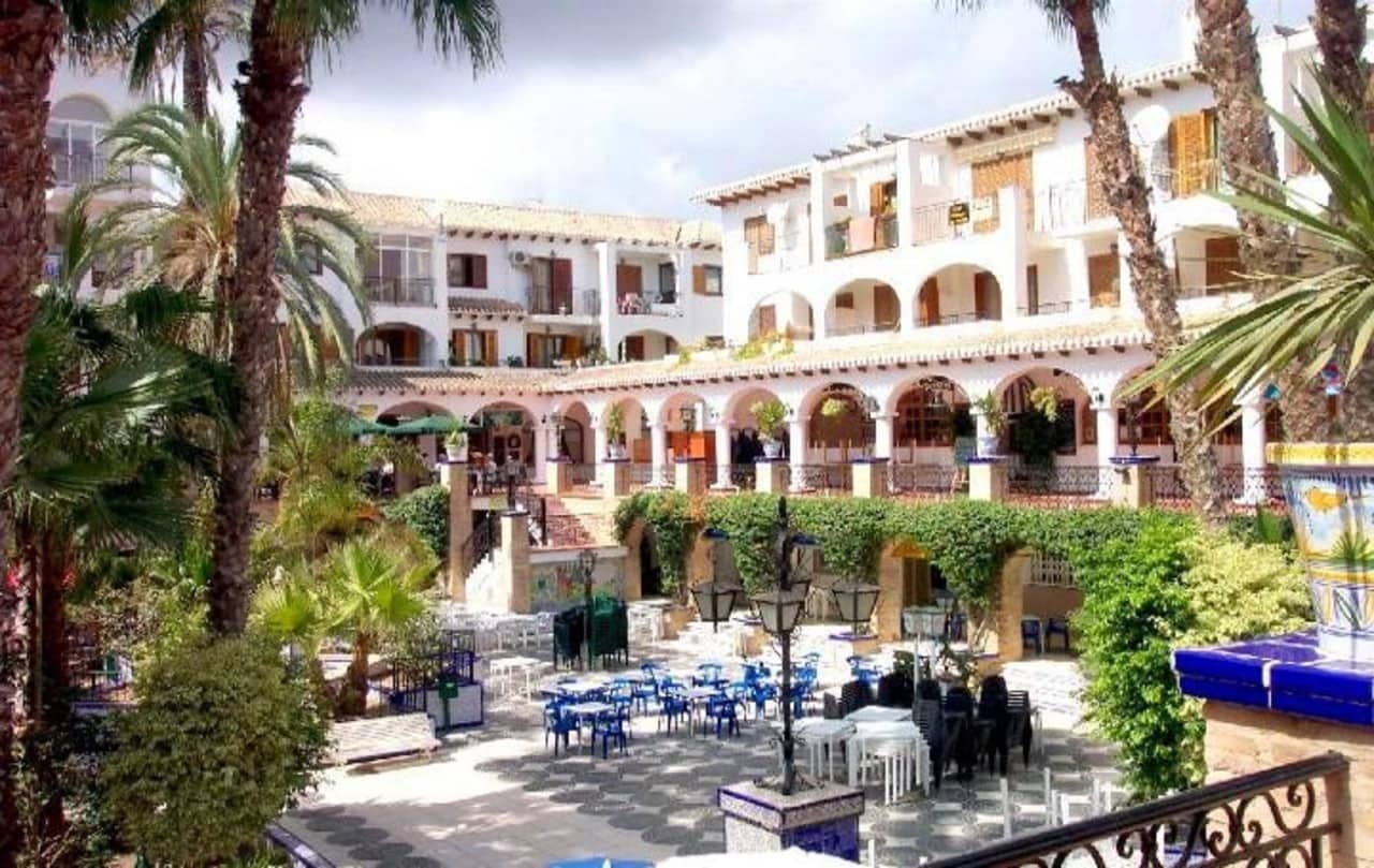 4 sovrum Villa till salu i Orihuela Costa - 449 950 € (Ref: 9387161)