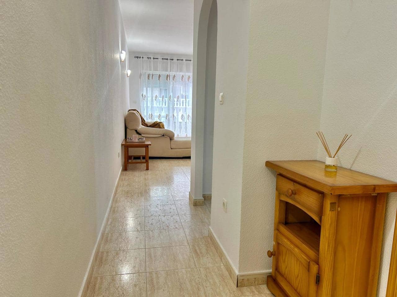 2 makuuhuone Huoneisto myytävänä paikassa Torrevieja mukana uima-altaan - 128 000 € (Ref: 9387163)