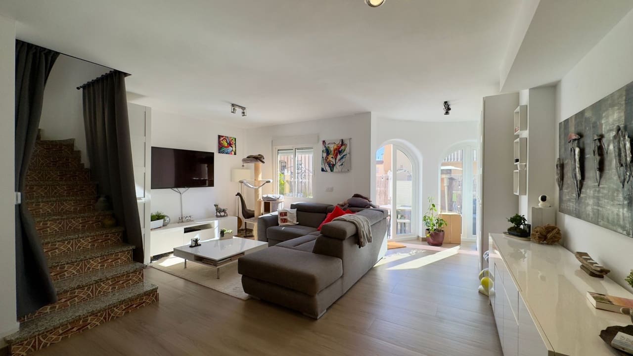 2 soveværelse Villa til salg i Orihuela Costa - € 329.000 (Ref: 9387173)