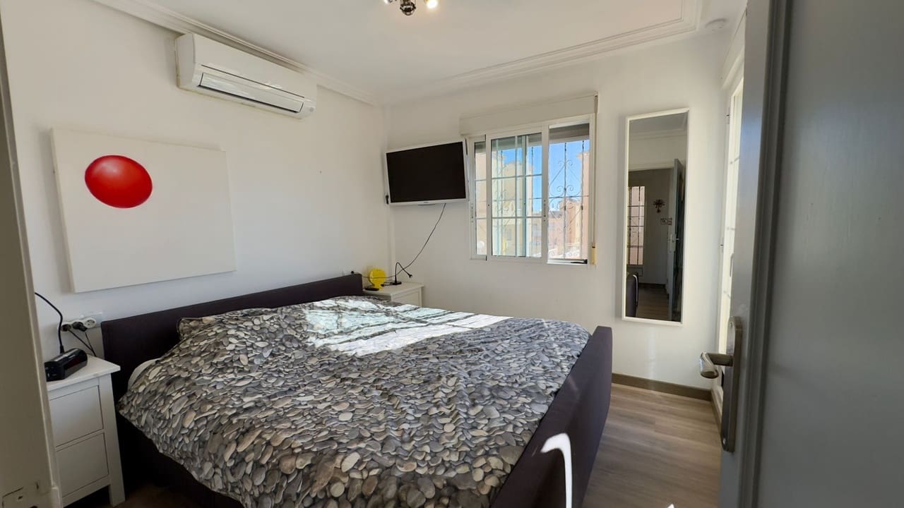 2 soveværelse Villa til salg i Orihuela Costa - € 329.000 (Ref: 9387173)