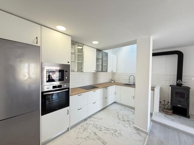 4 soveværelse Villa til salg i El Molino, Torrevieja med swimmingpool - € 369.000 (Ref: 9387175)