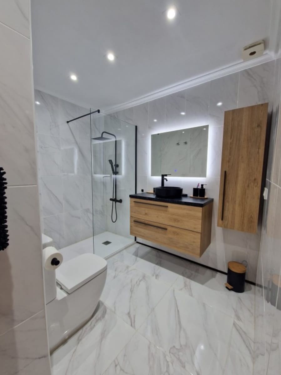 Apartamento de 3 habitaciones en Playa Flamenca en venta - 297.000 € (Ref: 9387181)