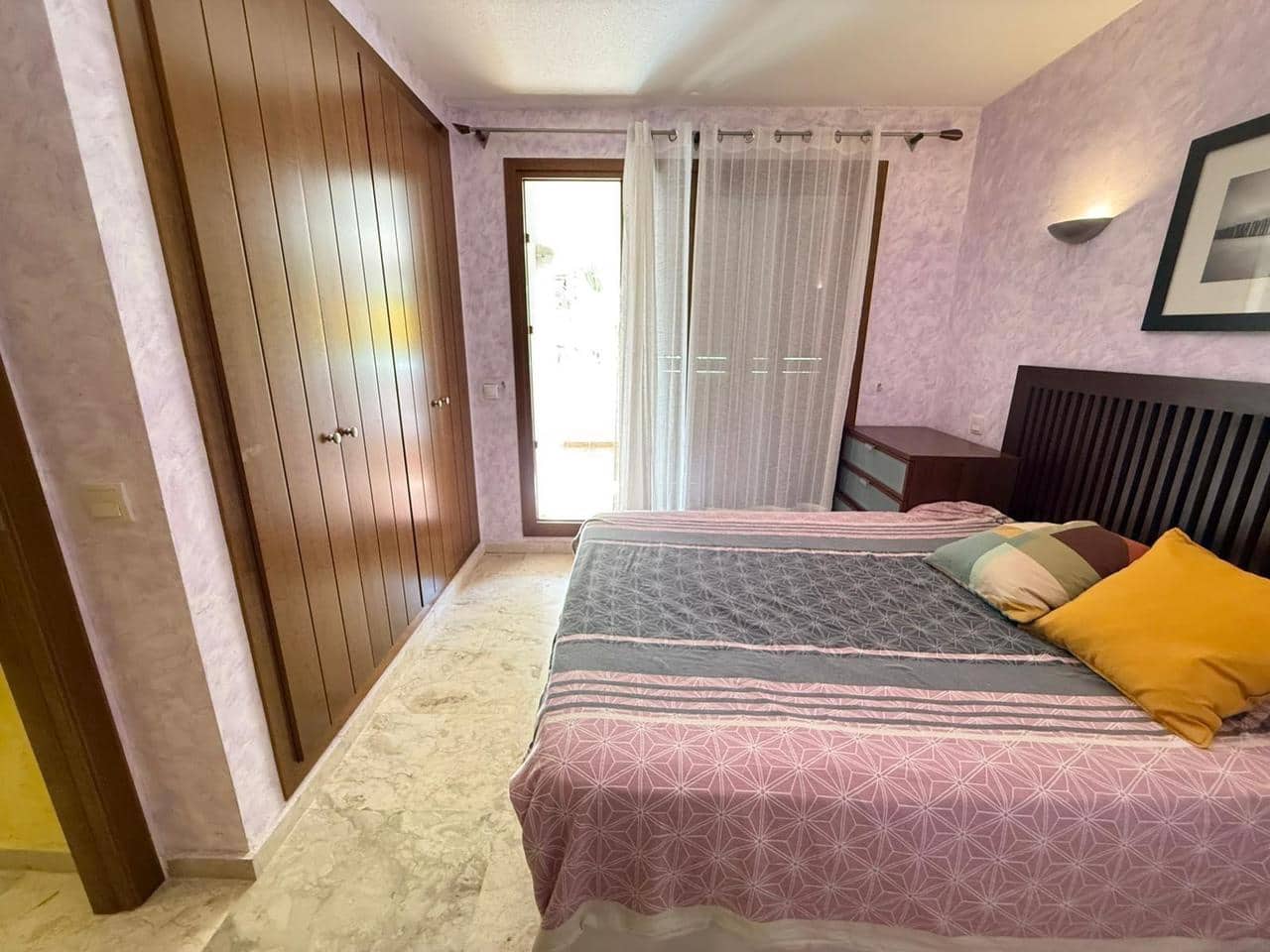 2 makuuhuone Huoneisto myytävänä paikassa Torrevieja mukana uima-altaan - 239 900 € (Ref: 9387182)