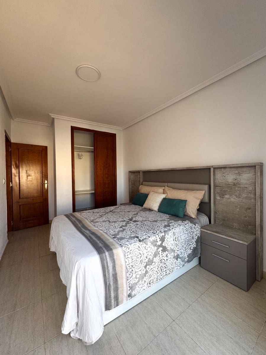 Apartamento de 2 habitaciones en Orihuela Costa en venta con piscina - 179.000 € (Ref: 9387188)