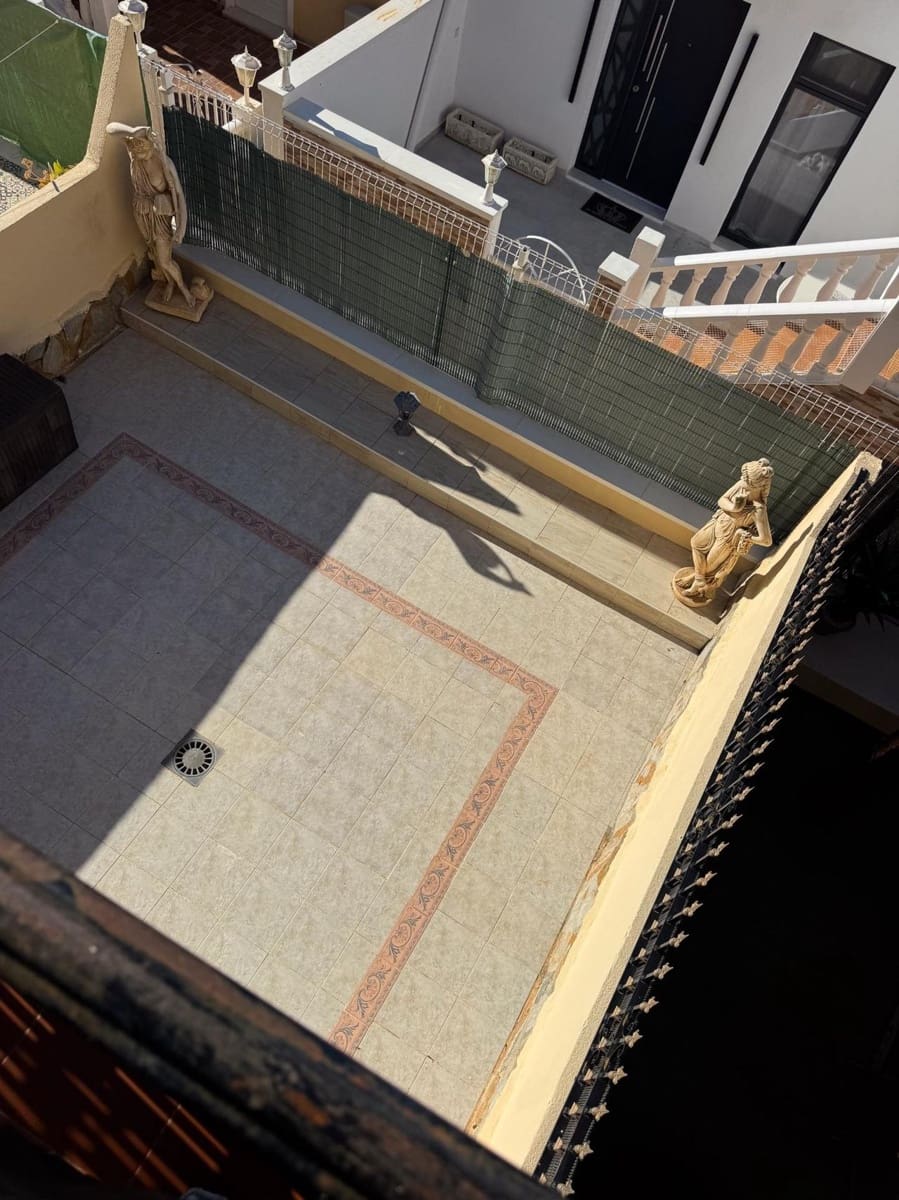 Apartamento de 2 habitaciones en Orihuela Costa en venta con piscina - 179.000 € (Ref: 9387188)