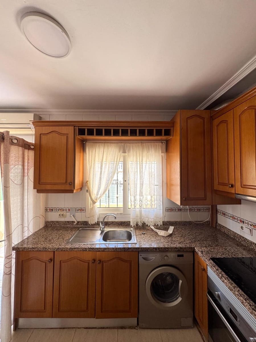 Apartamento de 2 habitaciones en Orihuela Costa en venta con piscina - 179.000 € (Ref: 9387188)