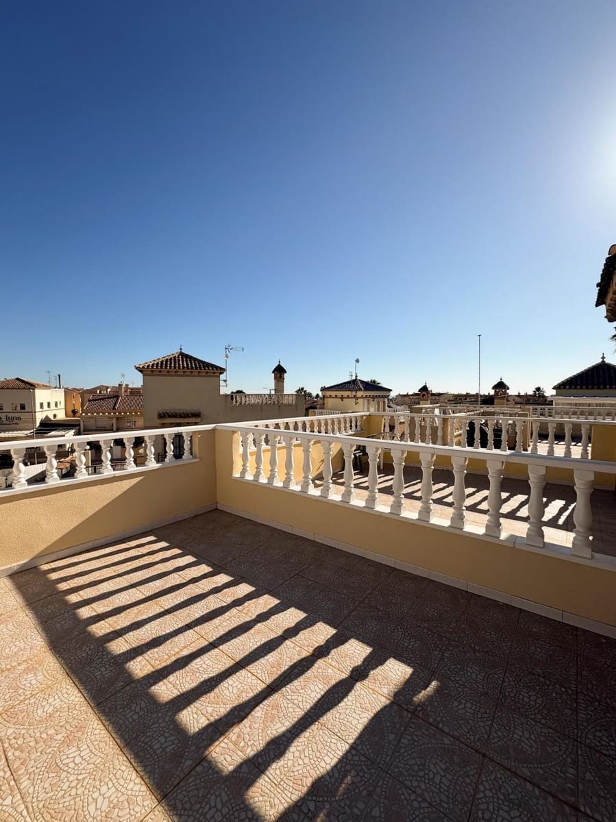 Apartamento de 2 habitaciones en Orihuela Costa en venta con piscina - 179.000 € (Ref: 9387188)