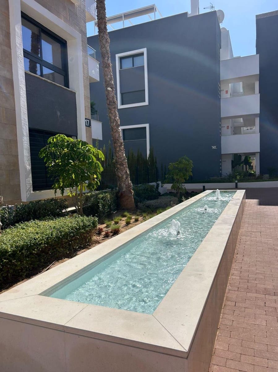 2 makuuhuone Kattohuoneisto myytävänä paikassa Orihuela Costa - 499 000 € (Ref: 9387190)