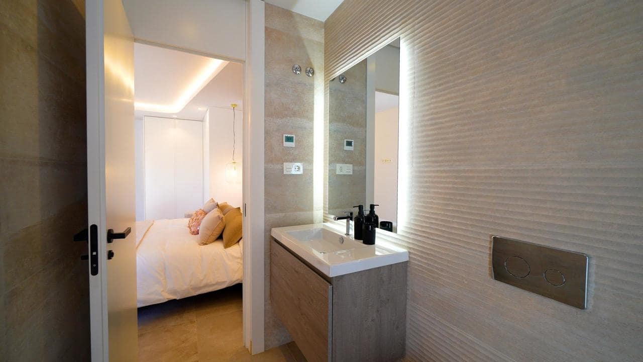 3 bedroom Villa for sale in Orihuela Costa with pool - € 509,000 (Ref: 9392466)